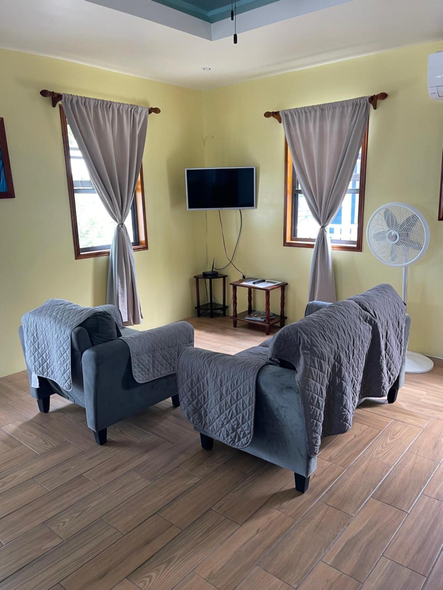 Hidden Treasure Vacation Home Blue Bay Cottage Caye Caulker Εξωτερικό φωτογραφία